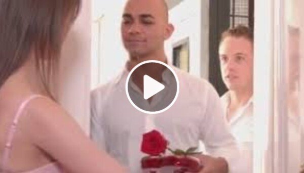 ইংরেজি প্রিমিয়াম ভিডিও দেখলেই মজা পাবেন